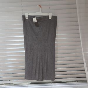 Cato Gray Ribbed Midi Skirt with Subtle Chevron Detail